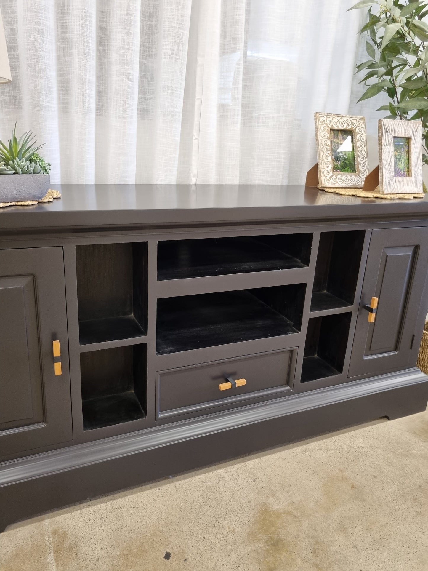 TV unit