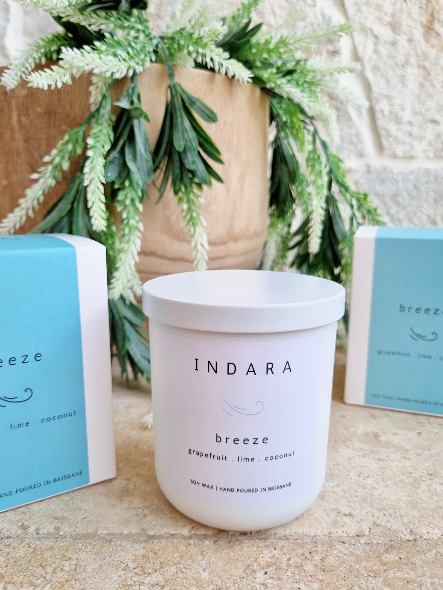 Breeze Candle - grapefruit, lime & coconut