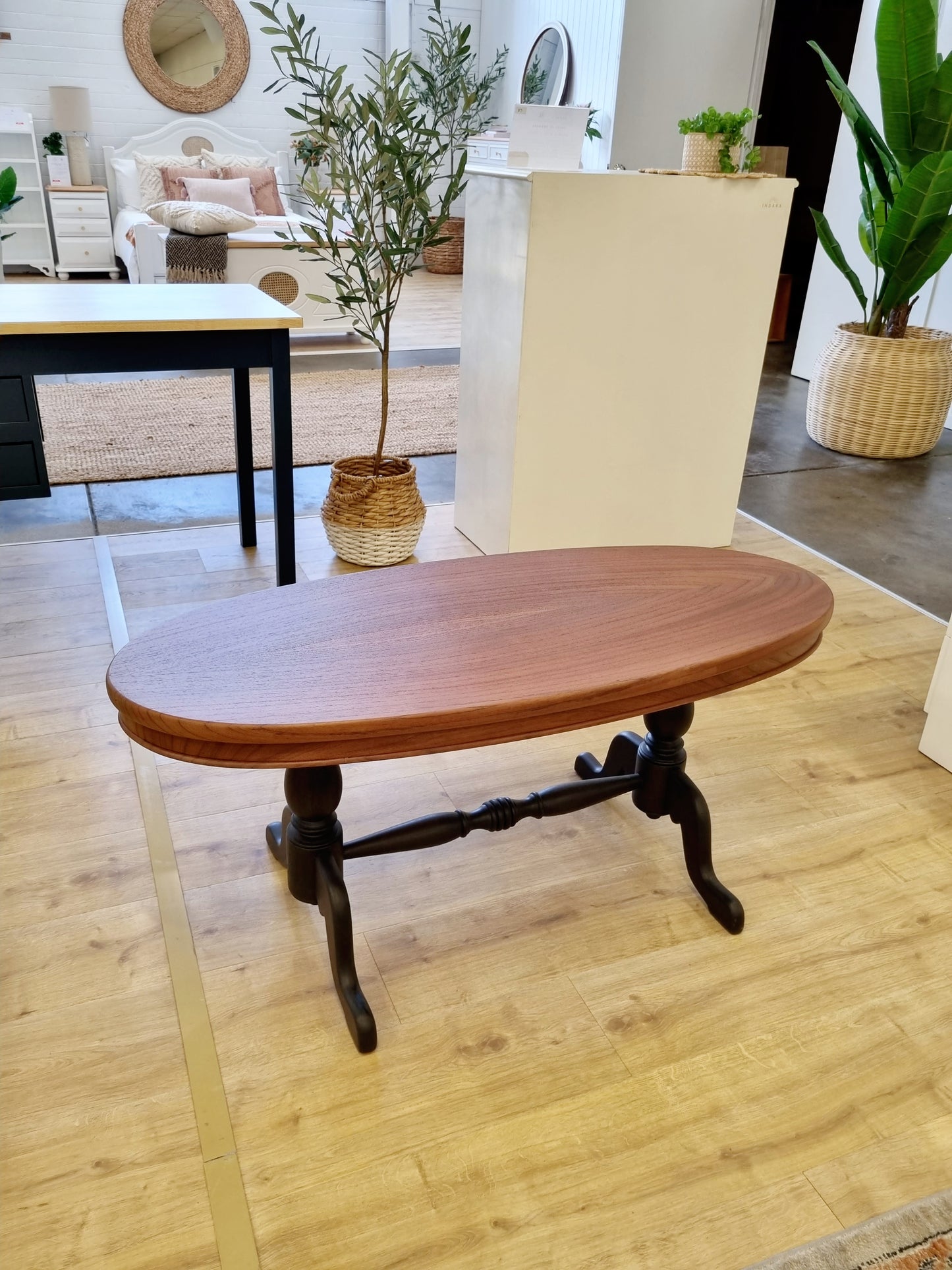 Oval Coffee Table